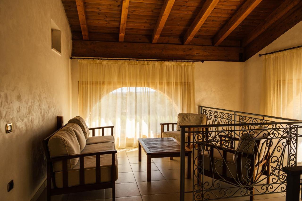Tenuta Un Posto Al Sole Luxury B&B Rossano Stazione Екстериор снимка